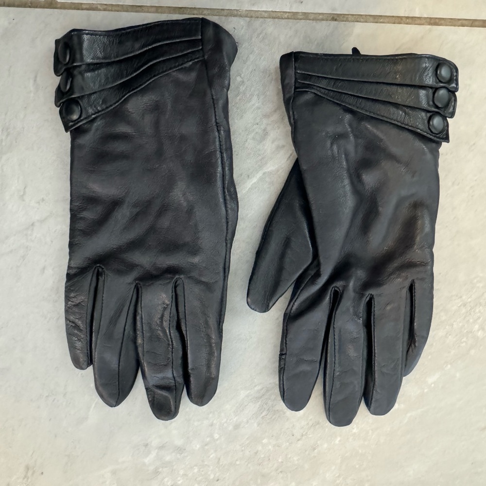 Warmen women’s black gloves